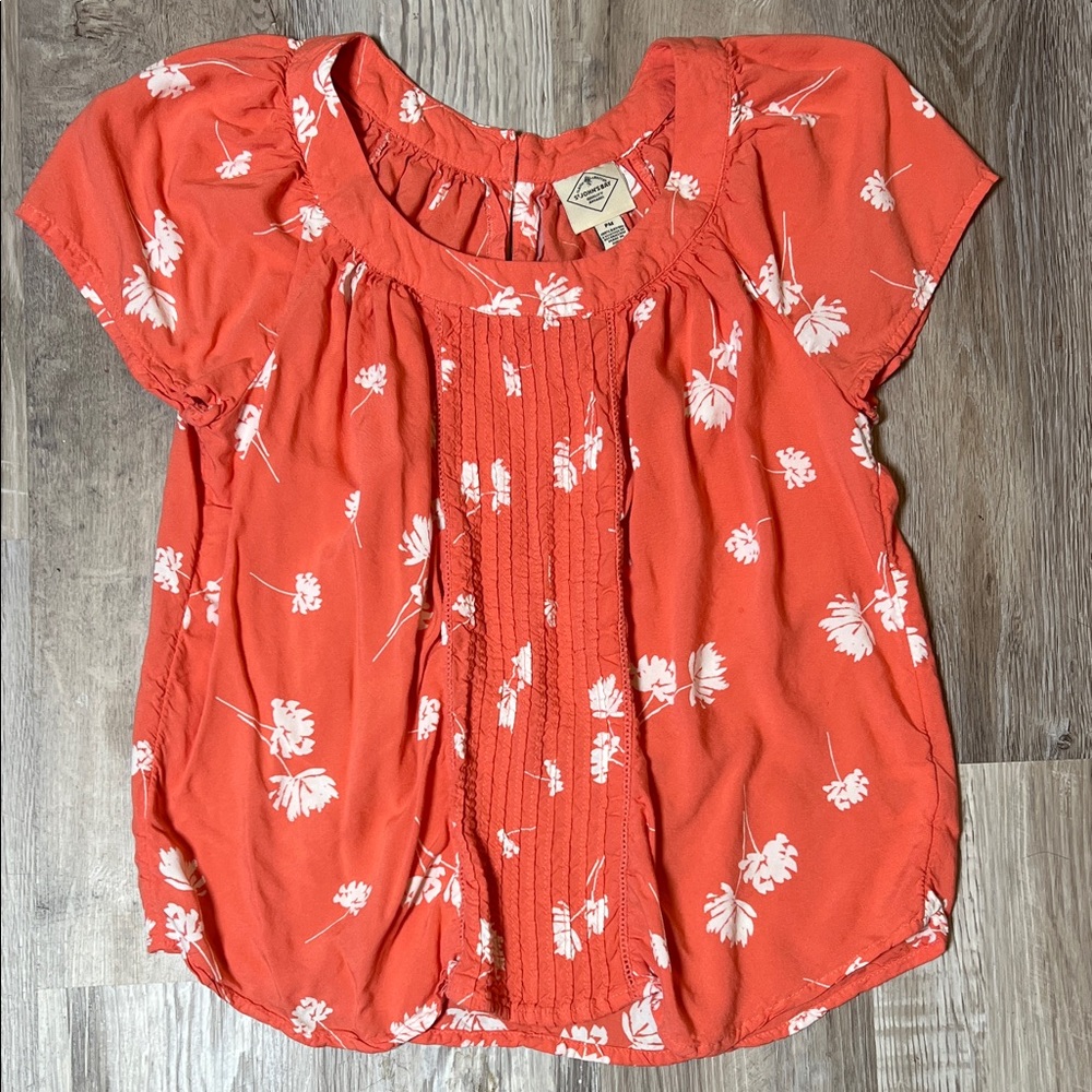 St John’s Bay Coral Floral Blouse Size PM